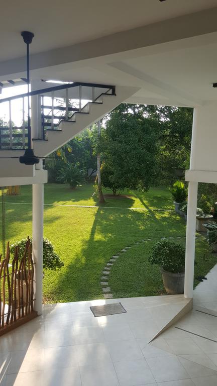 Villa Dewasiri ウナワトゥナ エクステリア 写真